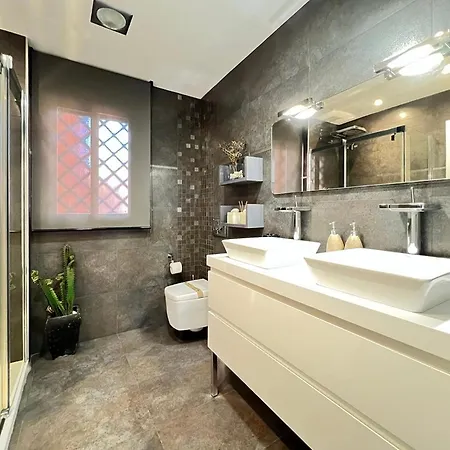 Luxury Penthouse With Pool In Front Of Golf Course Apartment