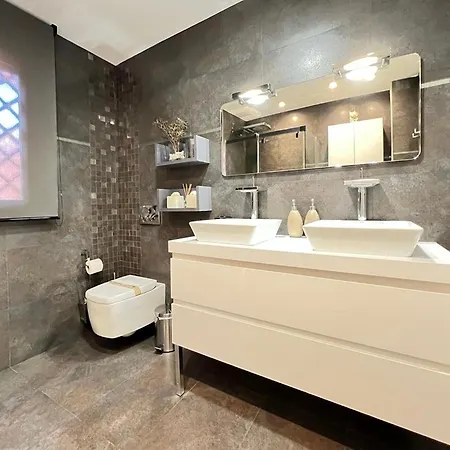 Luxury Penthouse With Pool In Front Of Golf Course Apartment *