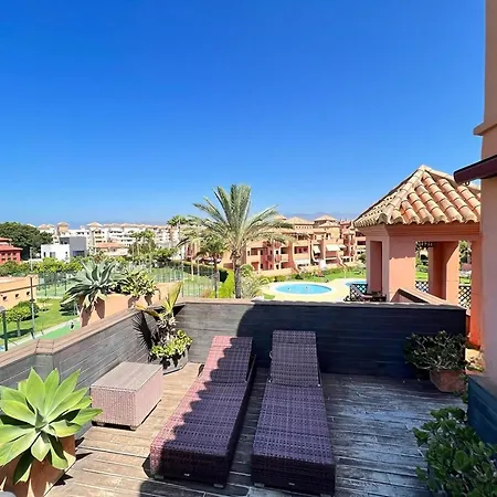 Apartment Luxury Penthouse With Pool In Front Of Golf Course